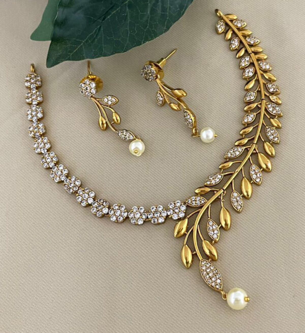 Indian CZ Delicate Choker Necklace Wedding Jewelry Set