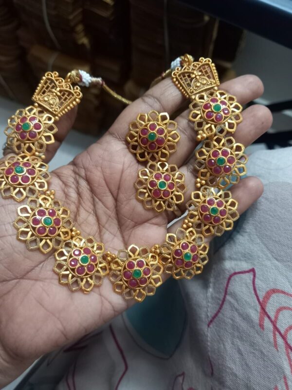 Gold Plated Indian Bollywood Style Choker Necklace Earring Temple Jewelry Set - Image 10